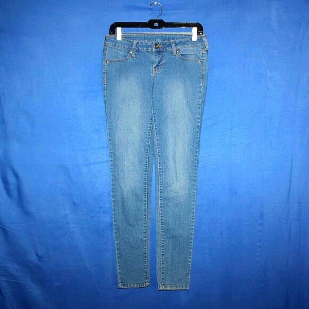 City Streets Skinny Stretch Jeans Light Wash 7